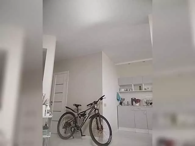 Offline --MODEL--1 on BongaCams