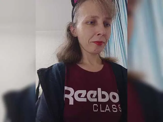 Offline -queen-margo- on BongaCams