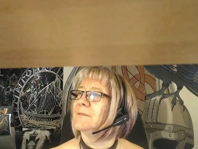 Freechat 90dTitten on BongaCams