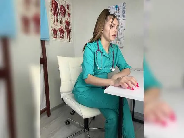 Offline Adelaida1001 on BongaCams