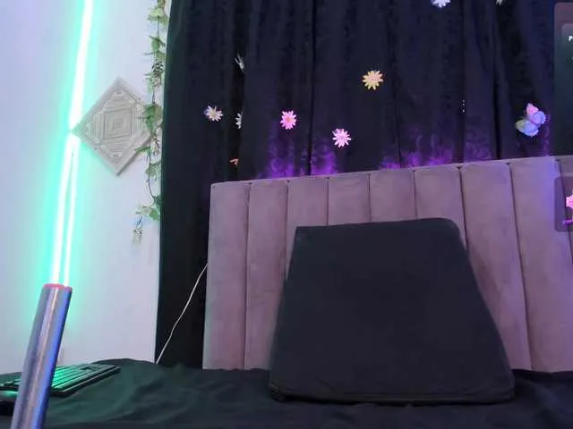 Freechat AkiraStone on BongaCams