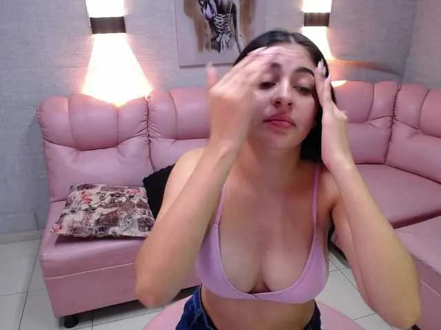 Alaya-Cute on BongaCams