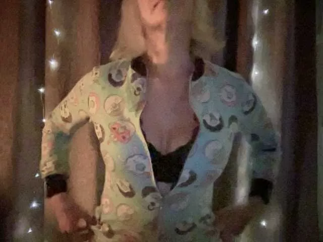 Offline Alenkahot on BongaCams