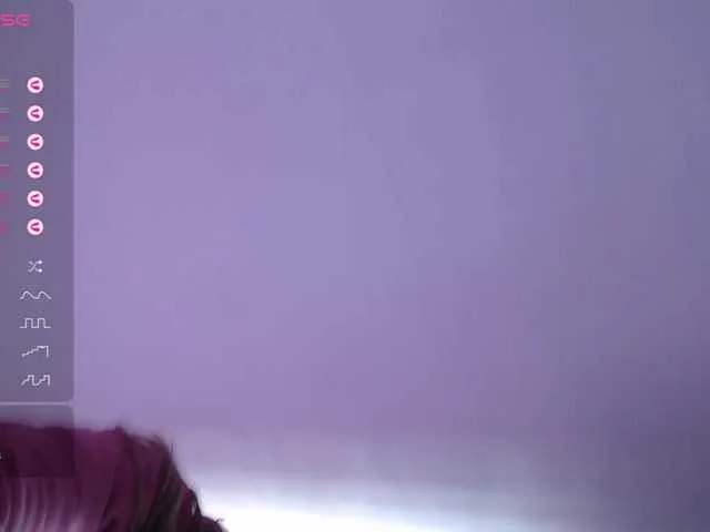 Offline Alenushka888 on BongaCams