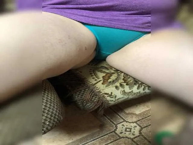 Offline AlexaBaby989 on BongaCams