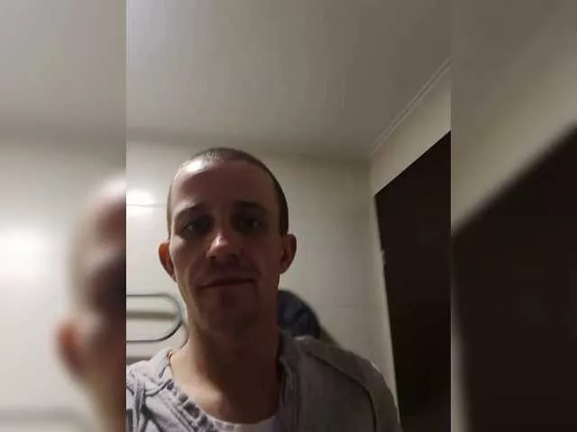 Offline AlexLove68 on BongaCams