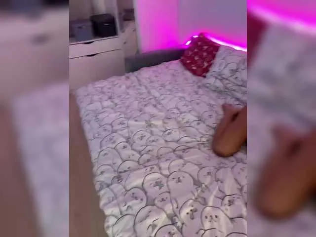 Freechat AlexMir69 on BongaCams