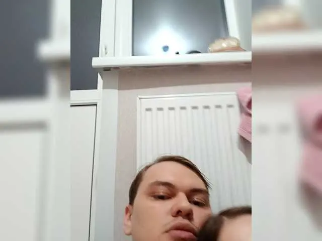 Alicekiss0012 on BongaCams