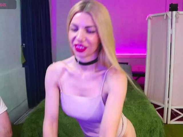 Freechat AlisaAleks on BongaCams