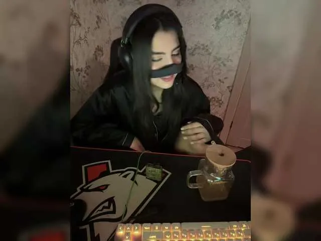 Offline aloeloea on BongaCams