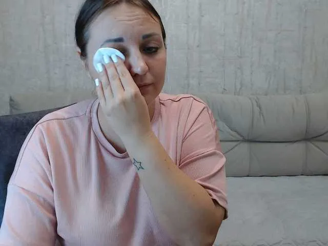 Offline AngelinaCute on BongaCams