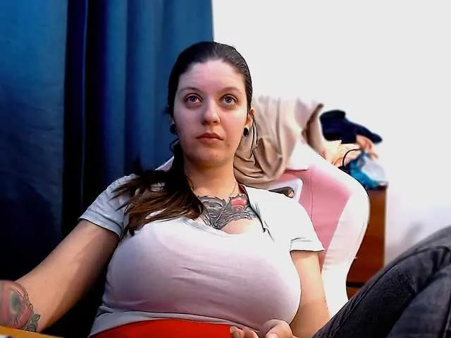 ann-mikele — Freechat on BongaCams