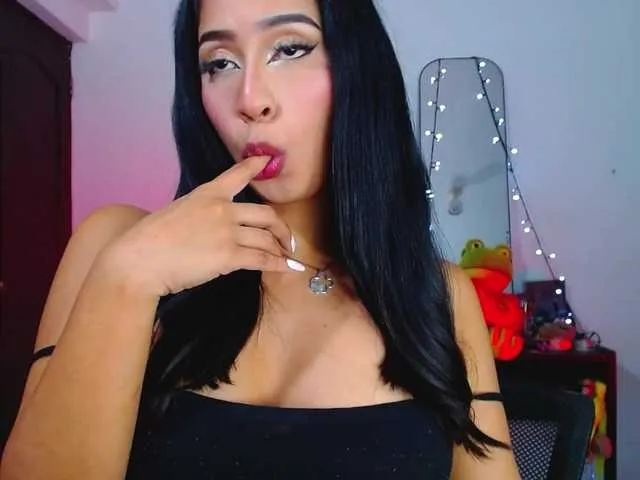 AnnieBlu3 on BongaCams