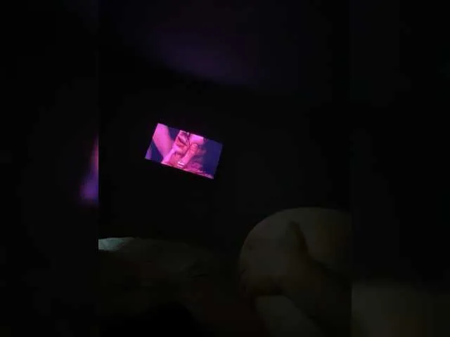 Offline Anon453 on BongaCams