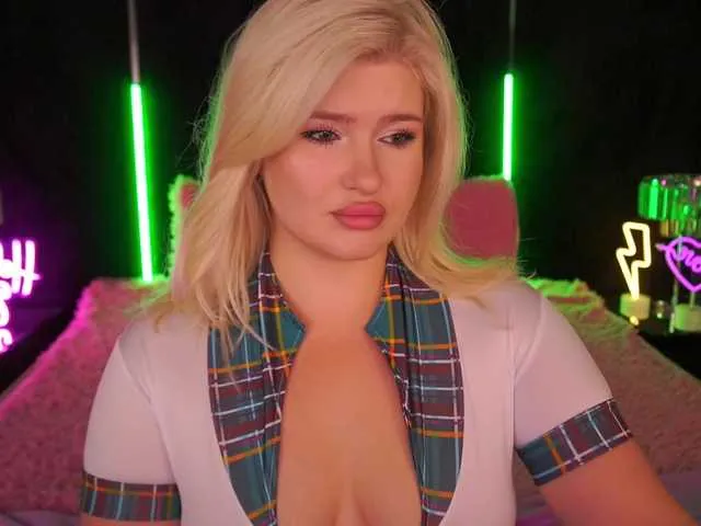 Offline AnoraJoy on BongaCams