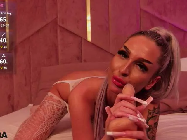 Offline AriannaLure on BongaCams