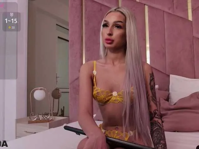 Offline AriannaLure on BongaCams