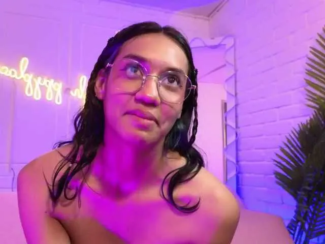 Artemiss-tay on BongaCams