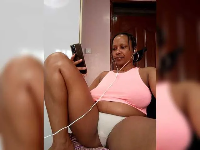 Freechat CandyLove on BongaCams