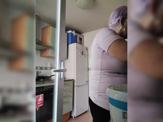 Offline canitas69 on BongaCams