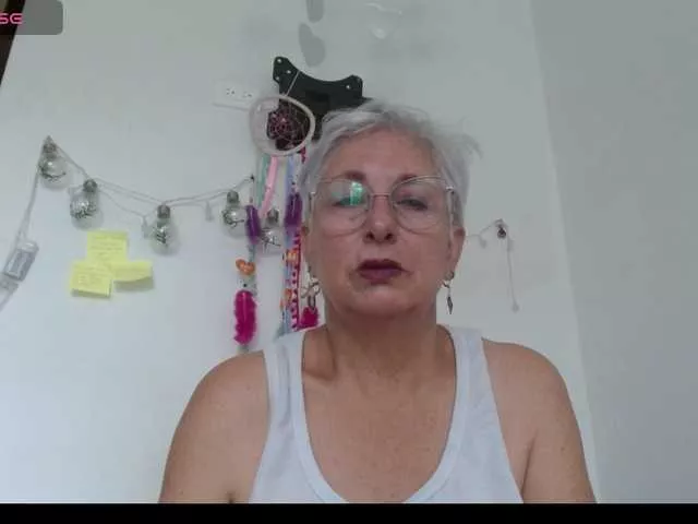 Offline canitas69 on BongaCams