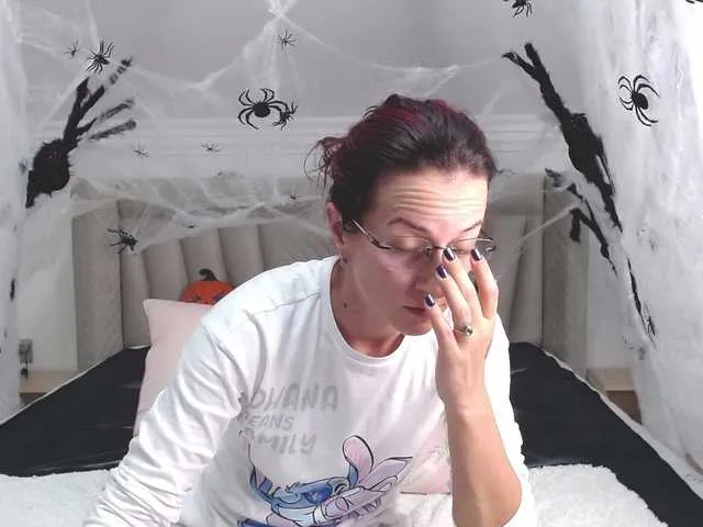 Freechat catwoman90 on BongaCams