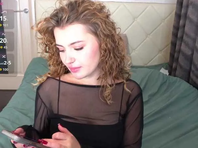 Offline CloverPussy on BongaCams