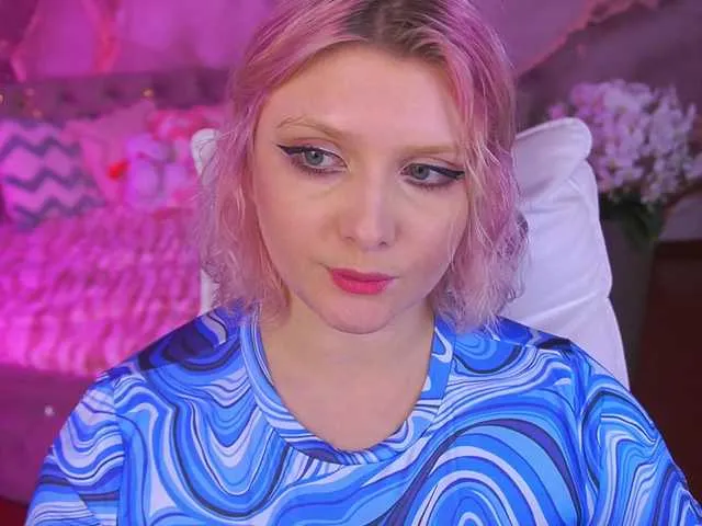 Offline CoolTatis on BongaCams