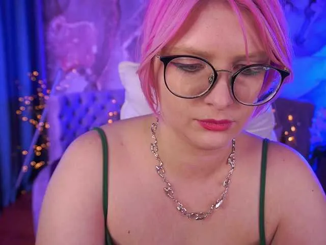 Offline CoolTatis on BongaCams