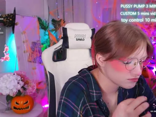 CrazyWine on BongaCams