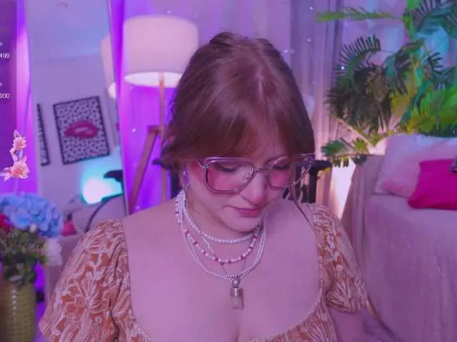 CrazyWine on BongaCams