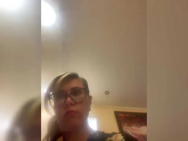 Offline Crystal00Girl on BongaCams