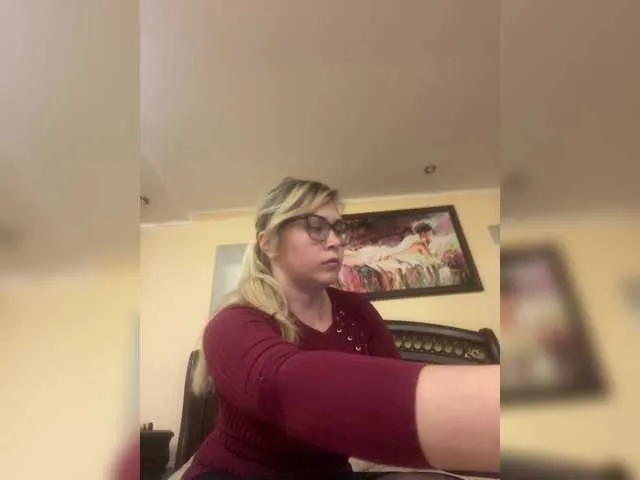 Offline Crystal00Girl on BongaCams