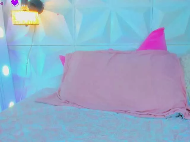 Offline cutelatinaxxx on BongaCams