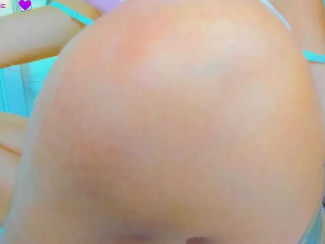 Offline cutelatinaxxx on BongaCams