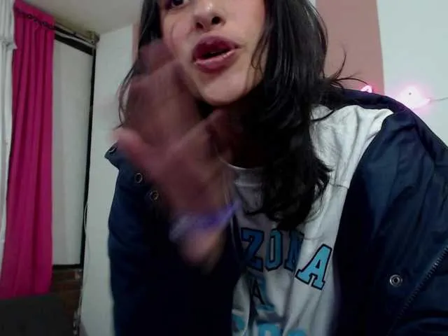 Offline Cyrano-Roxana on BongaCams