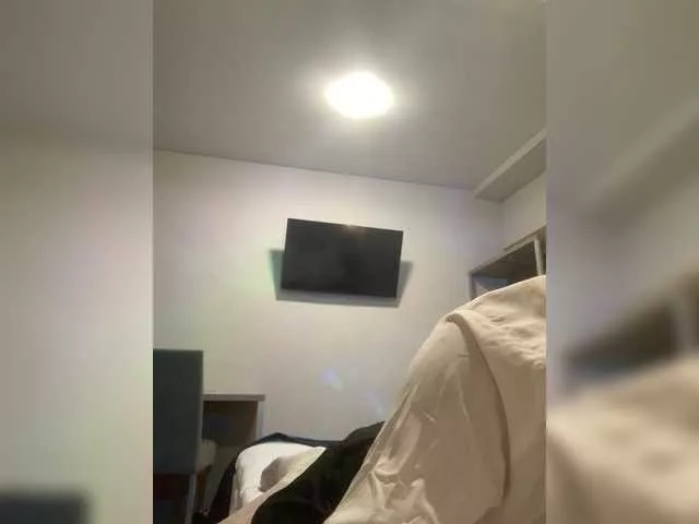 Devochka1010 on BongaCams