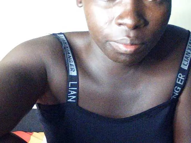 Offline DivineAssGoddess on BongaCams