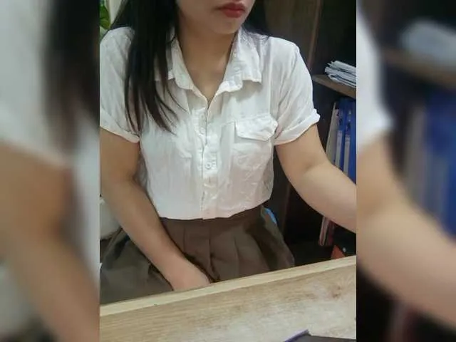 Offline Dream-ari on BongaCams