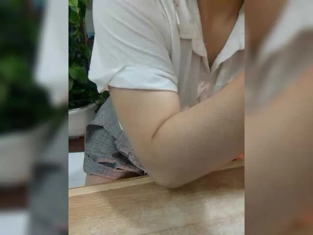 Offline Dream-ari on BongaCams