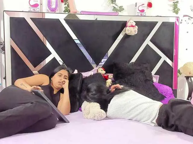 Offline Dreamgirlss on BongaCams