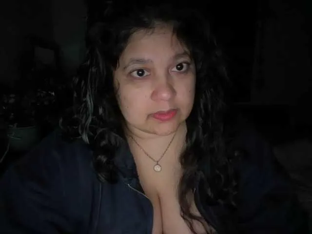 Freechat DUMBHOEMELANIE on BongaCams