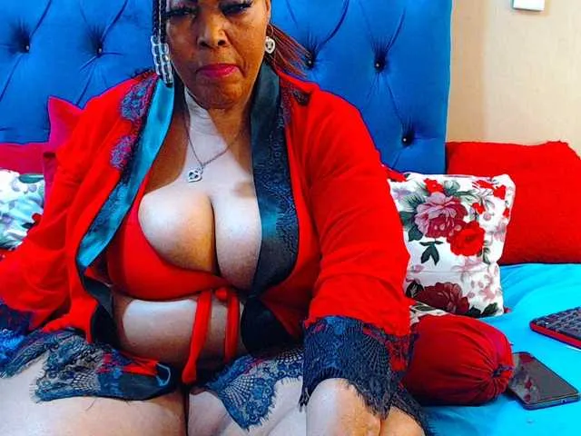 Freechat Ebonycandy10 on BongaCams