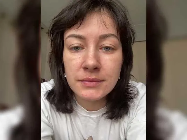 Offline Ekaterina-2017 on BongaCams