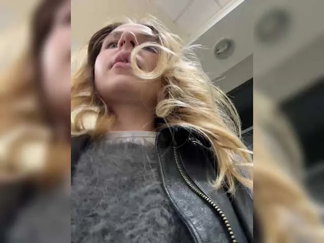 Freechat elegantbabe on BongaCams