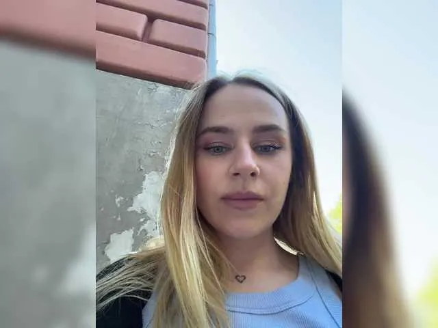 Freechat elegantbabe on BongaCams