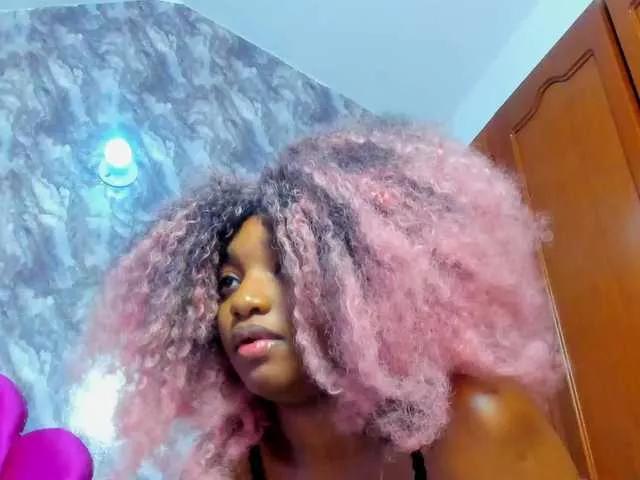 EMMAPARIS from BongaCams