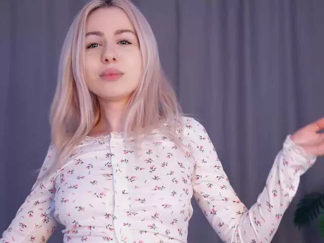 Offline Emyforu on BongaCams