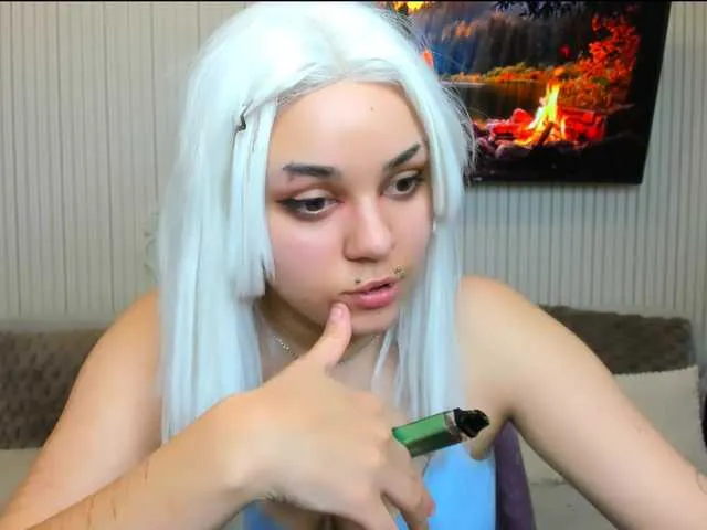 Offline EricaHoff on BongaCams