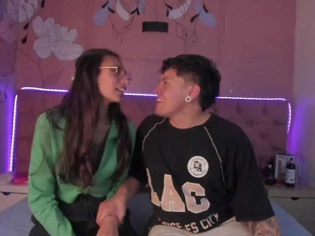 Ethan-N-Abby on BongaCams